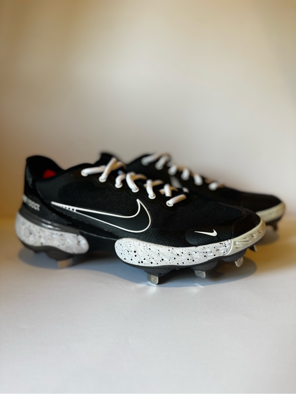 Nike Alpha Huarache Elite 3 Low Black White Baseball Cleats – Speckled Midsole